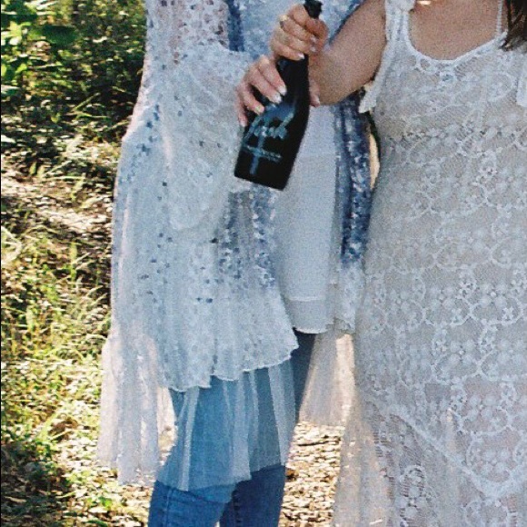 Lace cardigan/kimono from Angel Heart Boutique - Picture 5 of 7